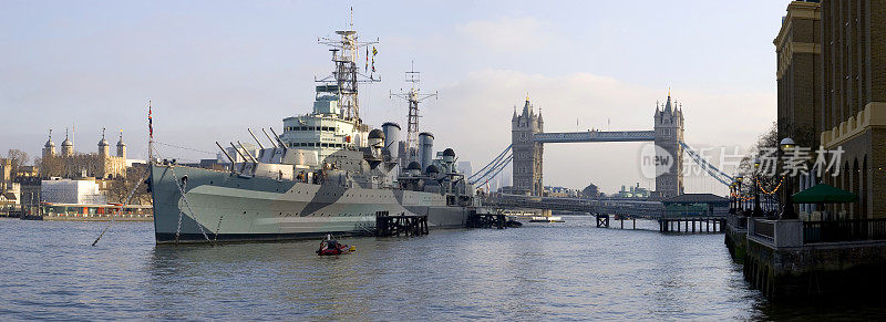 战舰和伦敦地标