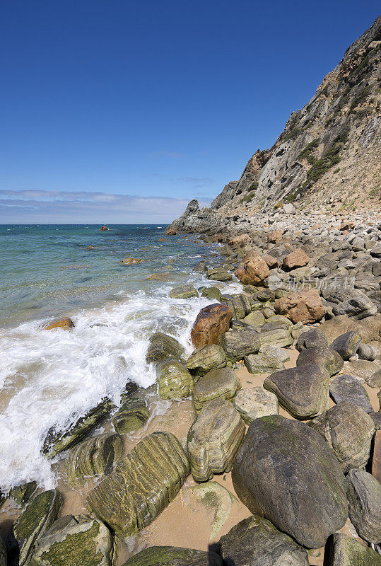 葡萄牙卡斯凯斯和里斯本附近的岩石海滩