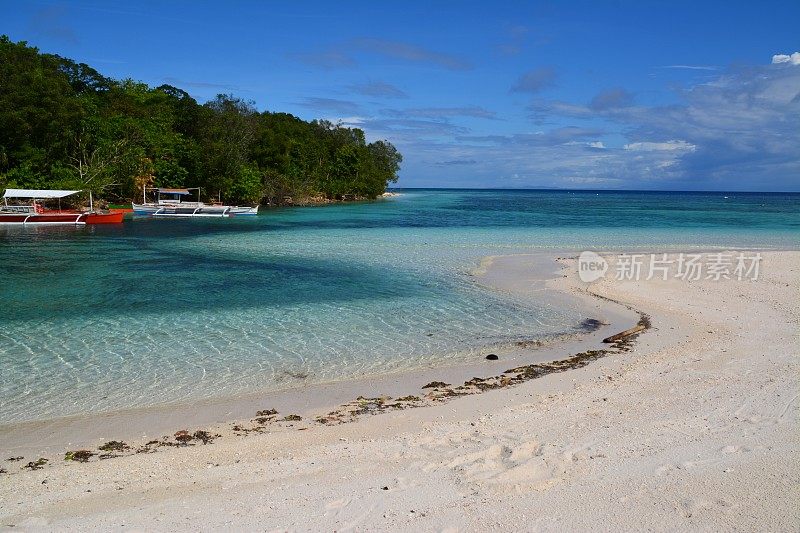 蓝礁湖，曼提格岛菲律宾