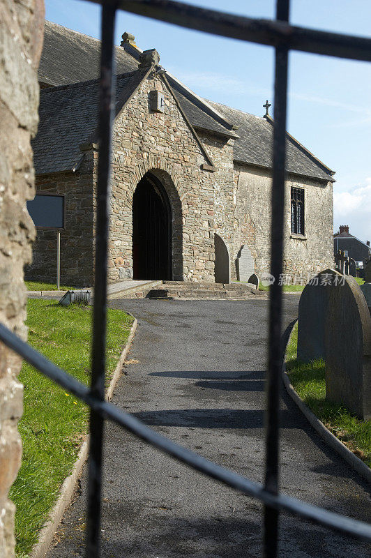 11世纪威尔士教堂的通道和大门