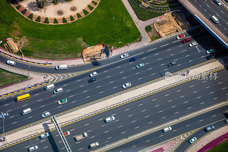 环绕迪拜地区的高速公路和高速公路