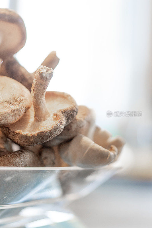 蘑菇和食物