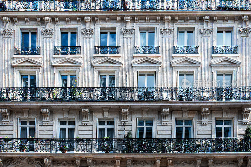 典型的巴黎公寓外观