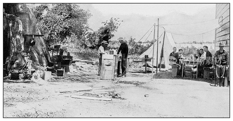 古老的黑白照片:在波多黎各庞塞附近营地的伊利诺斯工程师军官
