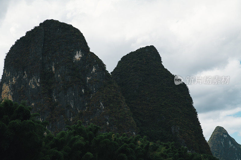 桂林阳朔县下雨天大景观鸟瞰图