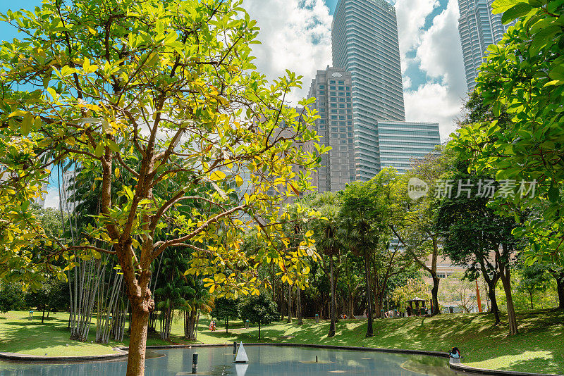 马来西亚吉隆坡的KLCC中央公园和建筑