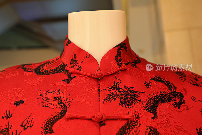 中国旗袍领子的特写照片
