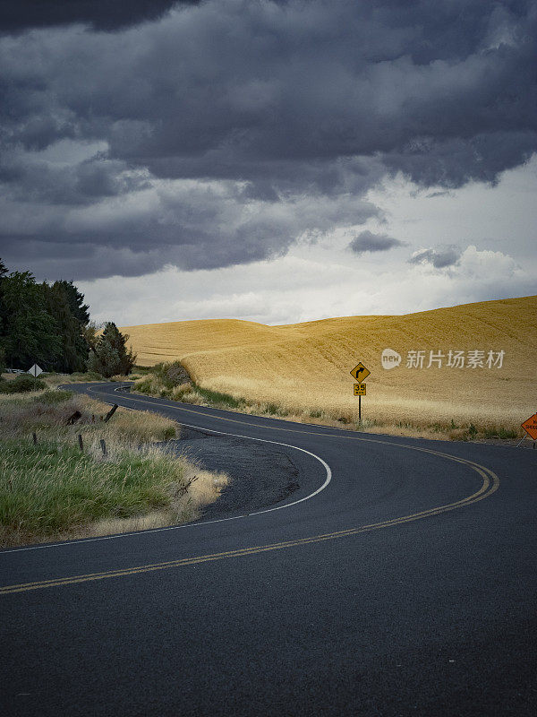 帕卢斯的蜿蜒道路