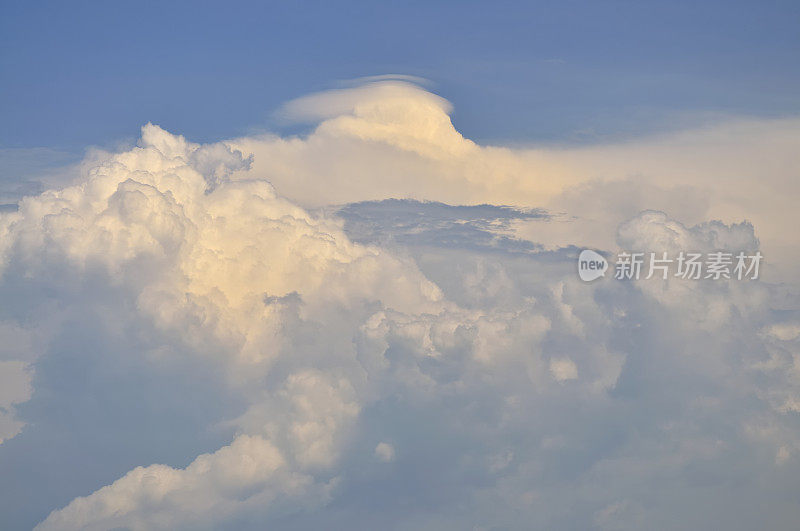 马六甲海峡云景