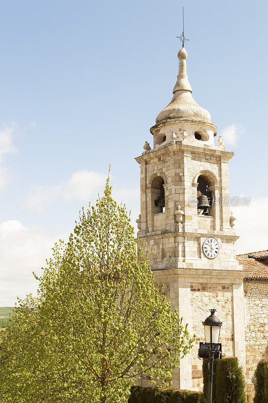西班牙卡多努埃拉-里奥皮科教堂，布尔戈斯，通往圣地亚哥德孔波斯特拉的道路