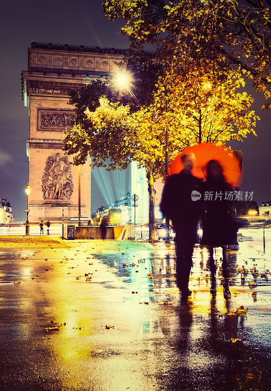 雨中漫步巴黎