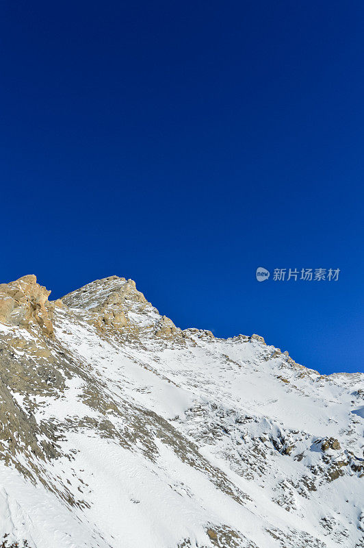 阿尔卑斯山的山峰