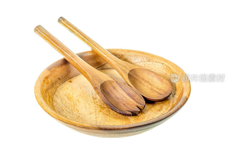 用木头做的盘子和器具。