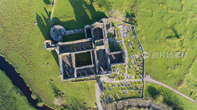 鸟瞰图的昆修道院，克莱尔郡，爱尔兰。