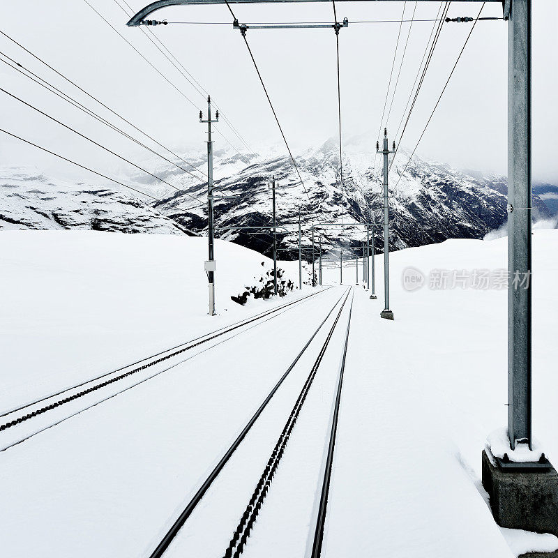 瑞士策马特的火车轨道