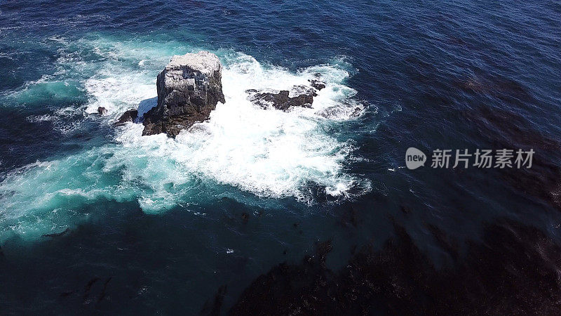 加州海岸线的无人机航拍照片由大苏尔拍摄