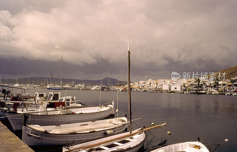 西班牙梅诺卡巴利阿里群岛岛上的福内尔码头