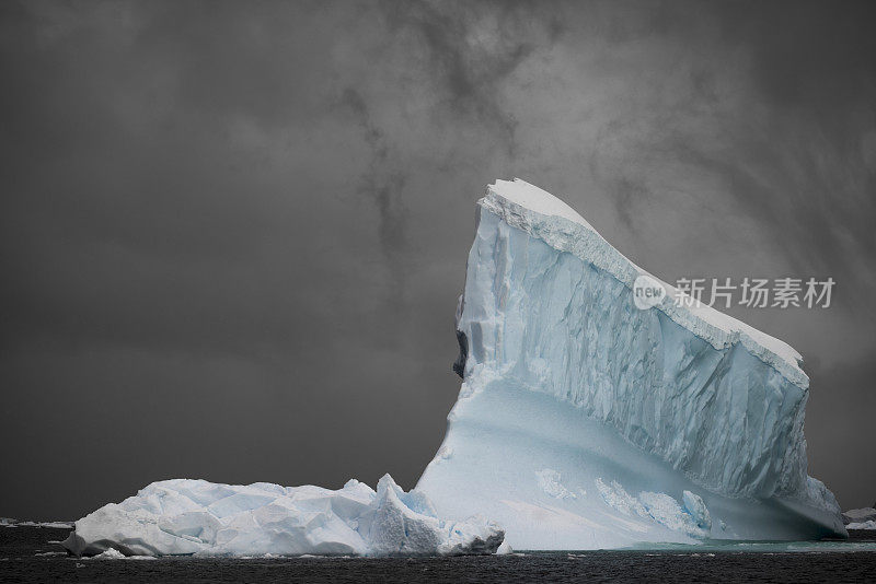 南极洲的冰山,