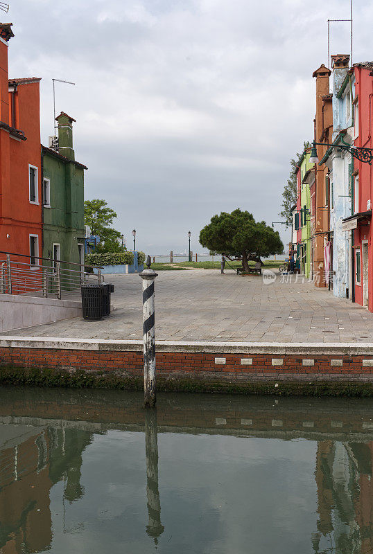 Burano,饱经风霜的墙壁