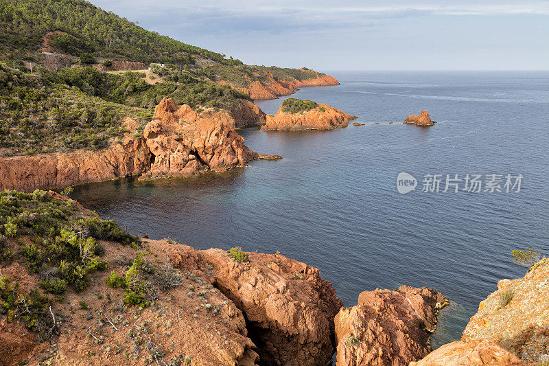 地中海沿岸的卡兰克，蔚蓝海岸，法国里维埃拉