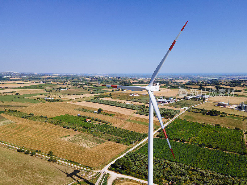 通过风力涡轮机提供可持续资源和生态友好型电力