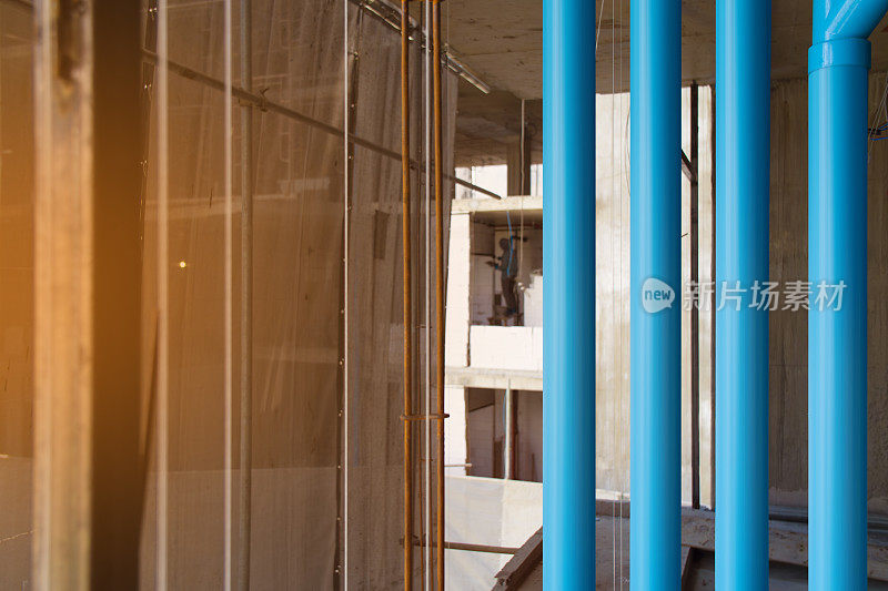 排水系统，大型PVC蓝管内施工工地高层住宅楼。