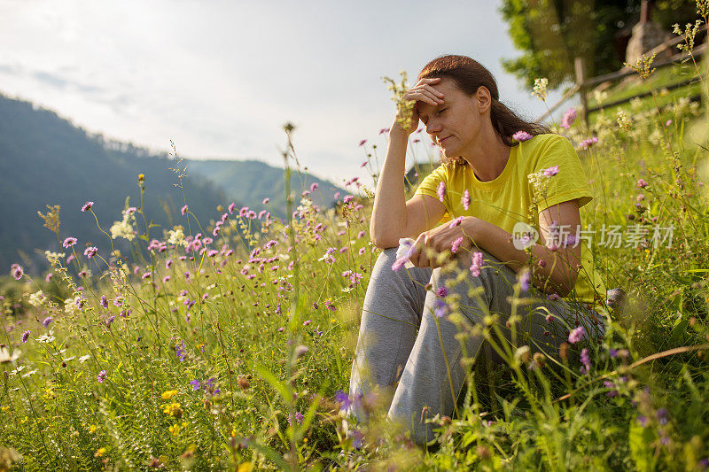 有个女人对花粉过敏