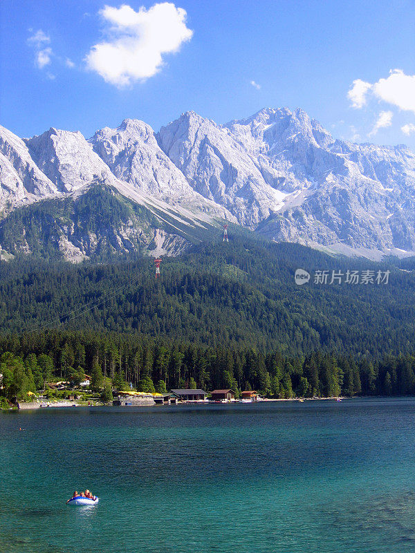 阿尔卑斯山上有德国最高的山Zugspitze