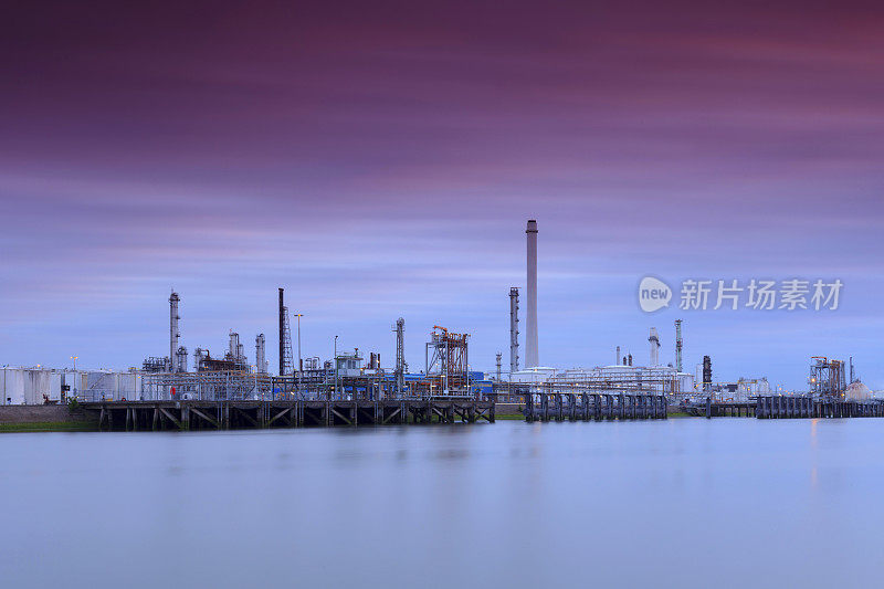 鹿特丹Tweede石油港的炼油厂