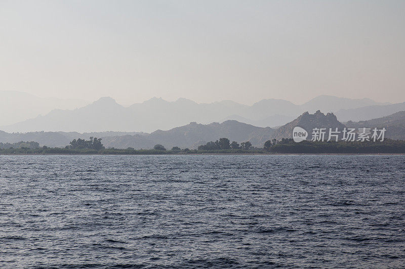 撒丁岛的海岸线