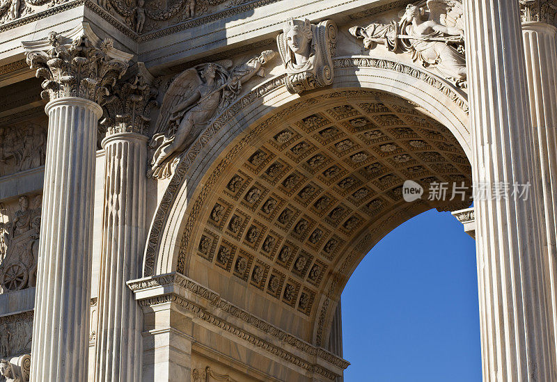 尤其是意大利米兰的和平拱门