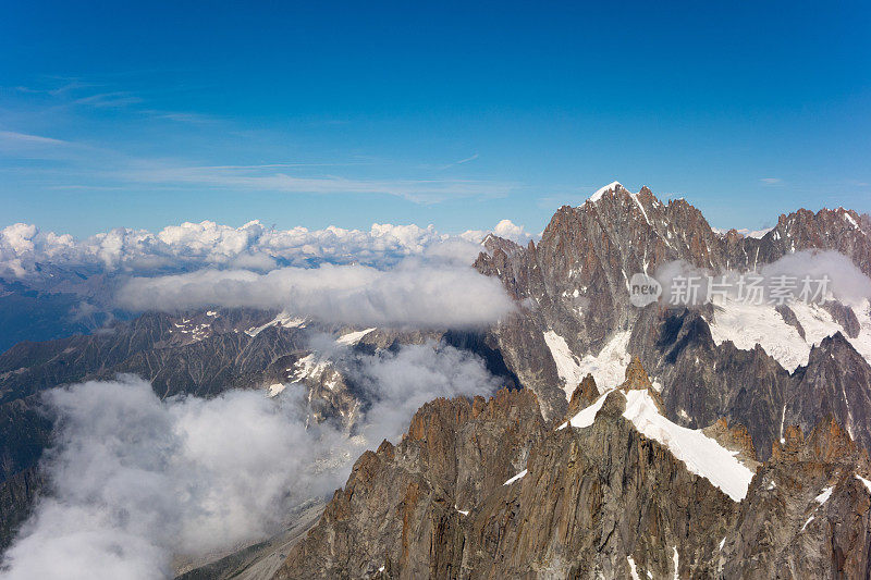 山峰