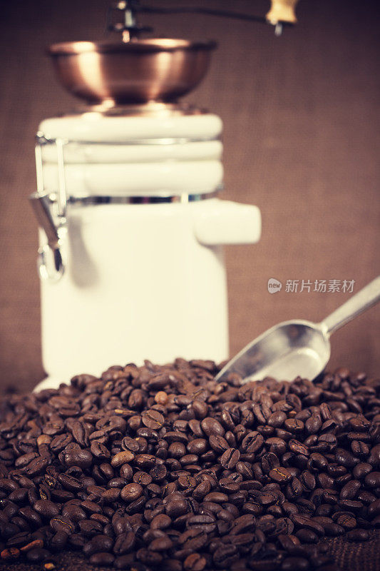 老式咖啡豆研磨机