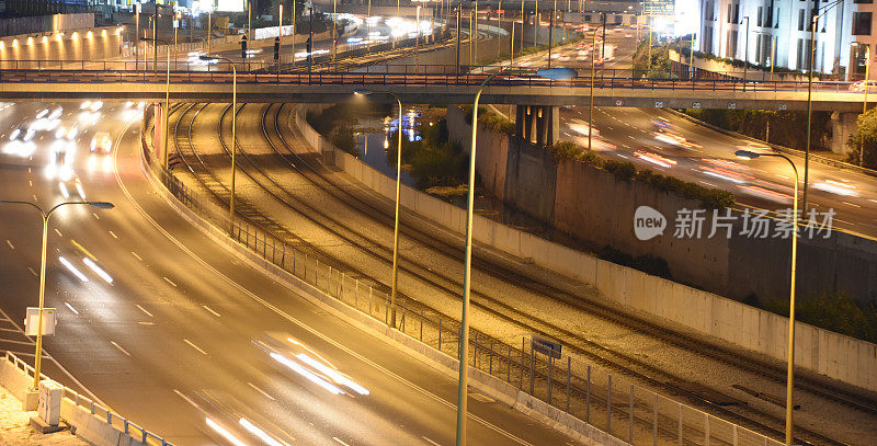 以色列的道路在夜晚