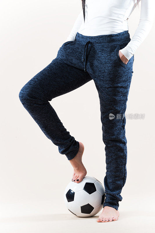 女人的裤子，足球