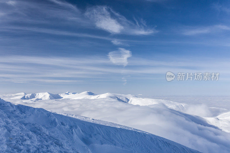 喀尔巴阡雪山的山峰