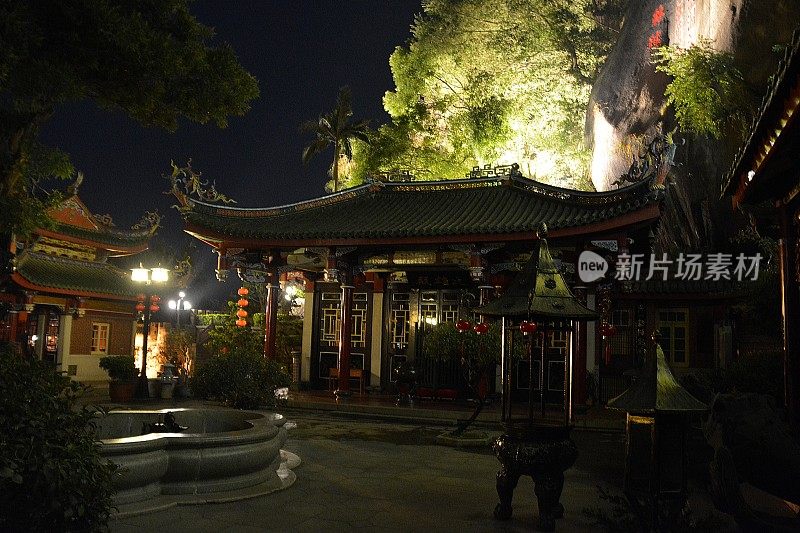 中国福建省鼓浪屿阳光岩寺的夜晚