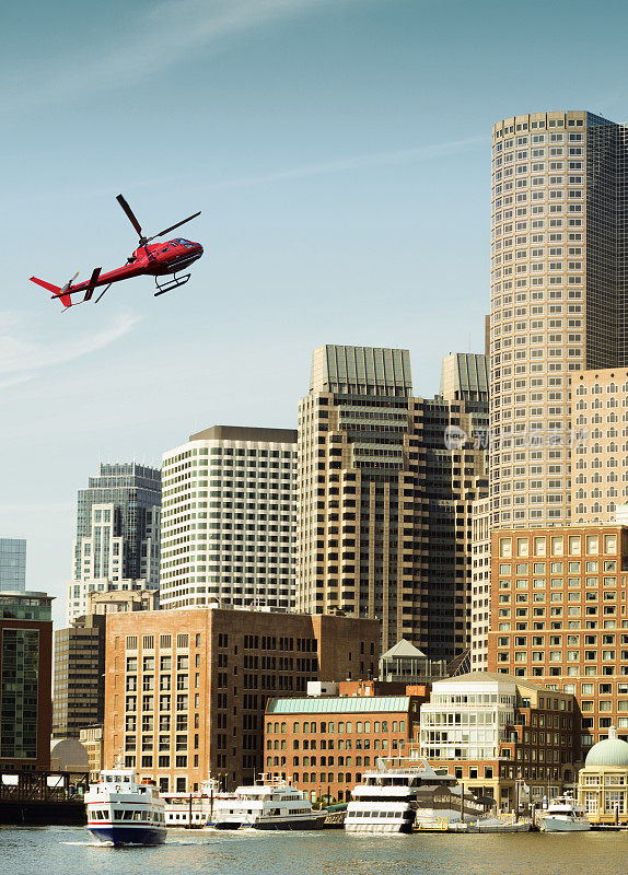 直升机飞往波士顿。