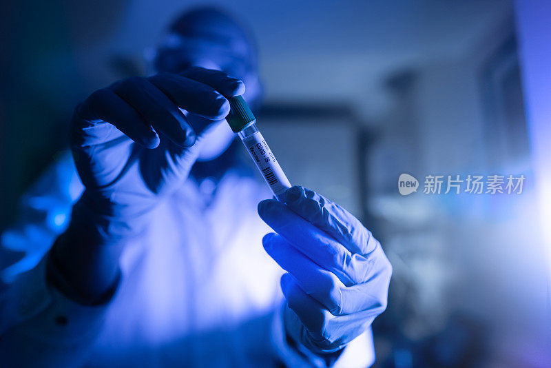 实验室工作人员:冠状病毒和冠状病毒疫苗