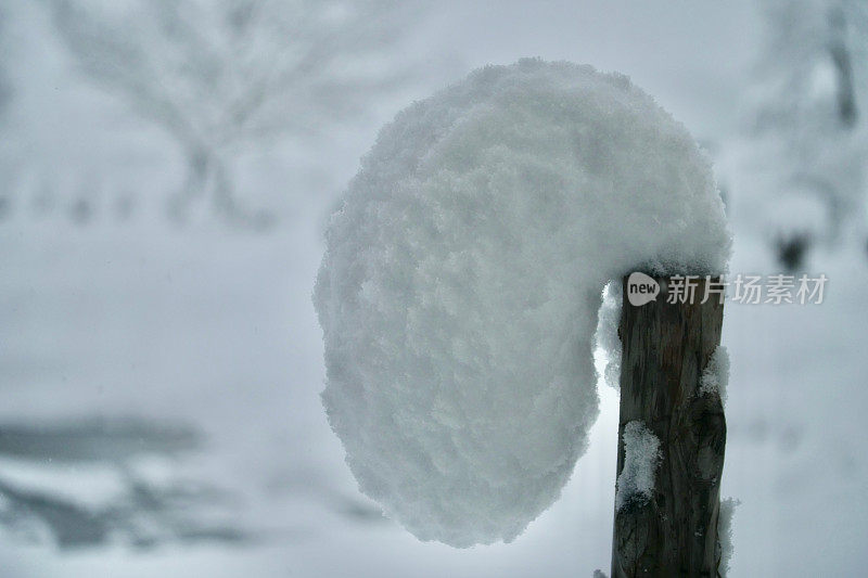 堆雪弯曲