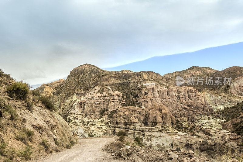 阿图尔峡谷，在这里你可以练习各种极限运动，圣拉斐尔，门多萨，阿根廷。