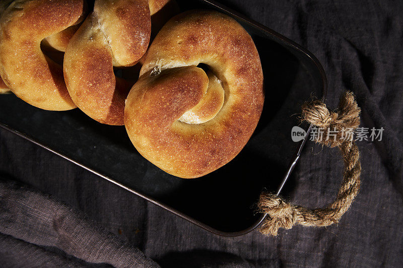 手工面包:自制的面包
