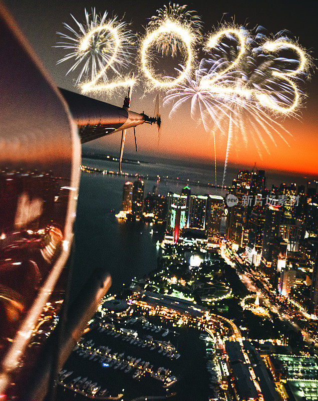 在迈阿密上空度过新年前夜