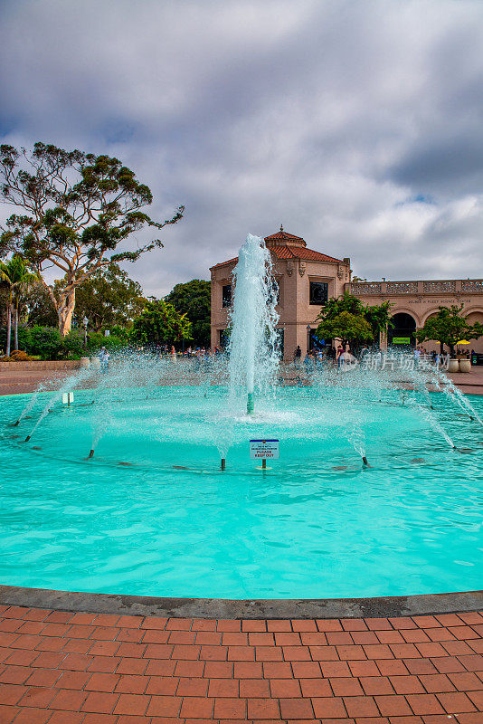 巴尔博亚公园是加州圣地亚哥的一个历史悠久的城市文化公园