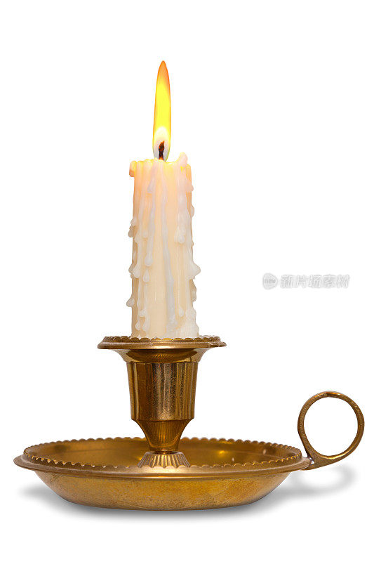 蜡烛在黄铜烛台孤立