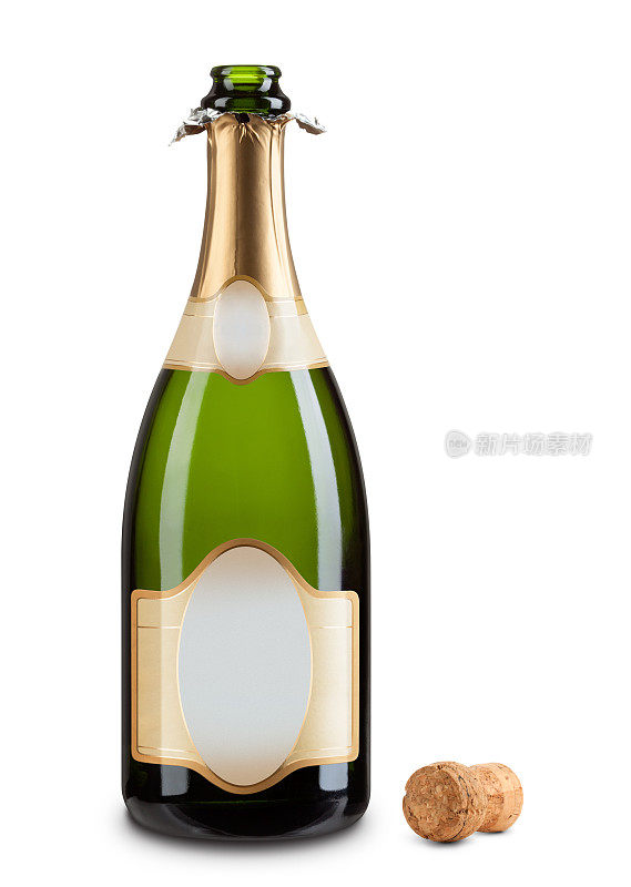 独立的香槟瓶与空白普通黄金标签和软木塞