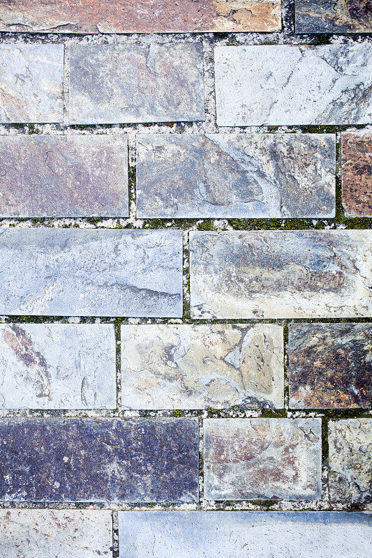 石材矩形瓷砖地板。