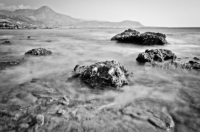 希腊克里特岛的高对比度海景