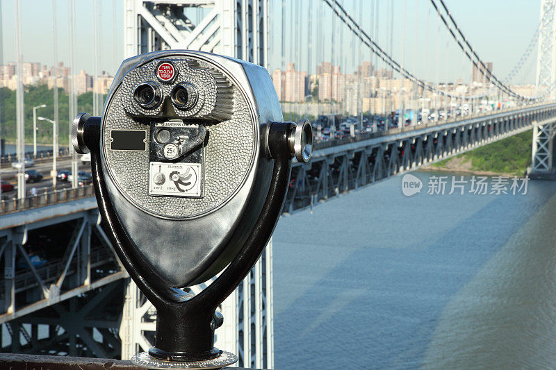 新泽西乔治华盛顿大桥上的双筒望远镜