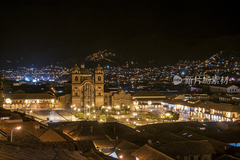 秘鲁库斯科的阿马斯广场夜景